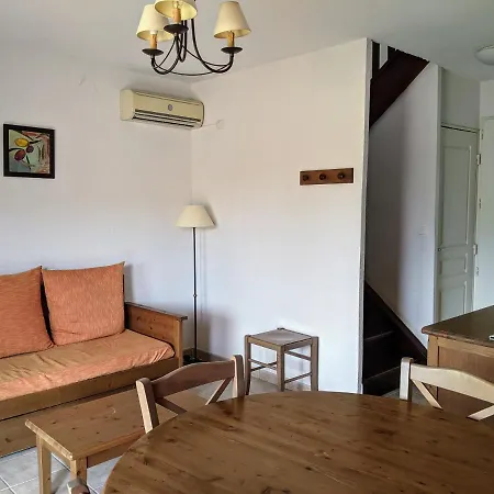 Holiday home Maisonnette Dans Domaine Avec Piscine A Nyons, Pays Des Olives *