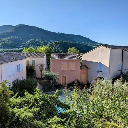 Holiday home Maisonnette Dans Domaine Avec Piscine A Nyons, Pays Des Olives